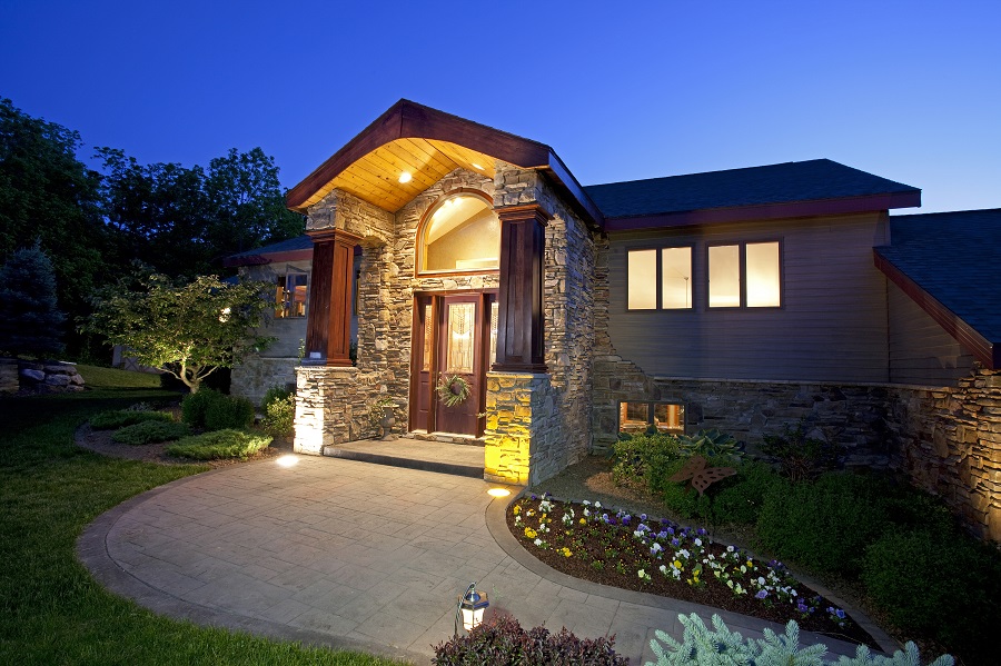 Bring Your Home To Life At Night With Landscape Lighting